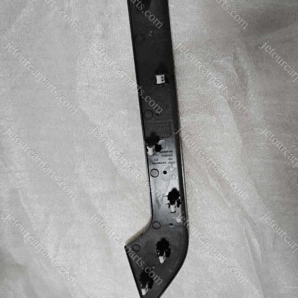 f01-6202040fl lwr strip-rear right door inner handle 442