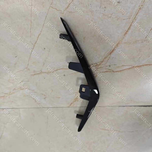 f16-2804511bl small trim strip right-rear bumper 724