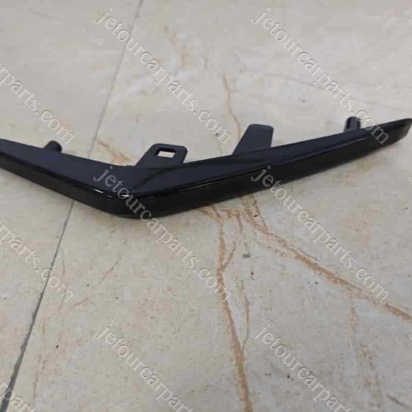 f16-2804511bl small trim strip right-rear bumper 725