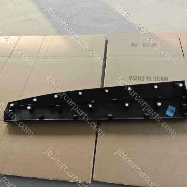 f16-5500220cb trim panel assy-front door right 848