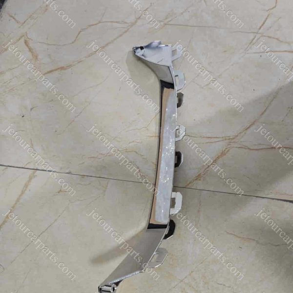 f18-2803513 trim stripe-cover of drl left 967