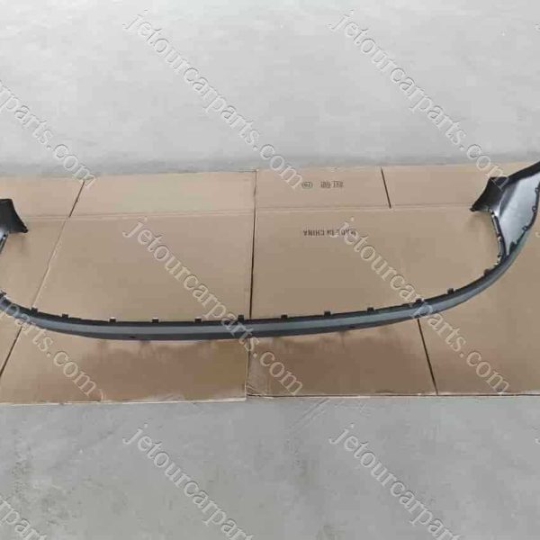 f18-2804505 mid trim-rear bumper 1541