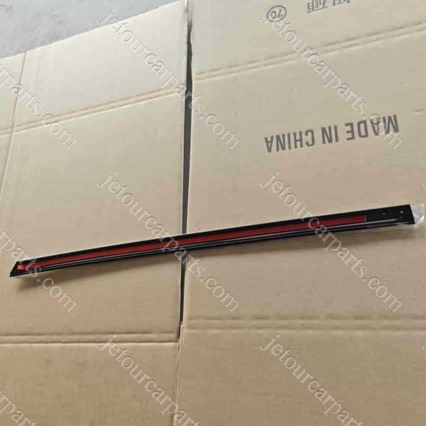 f18-6207210 trim strip-rear door left 1147