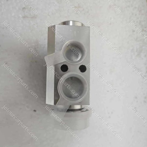 f18-8108015da expansion valve assy 1178