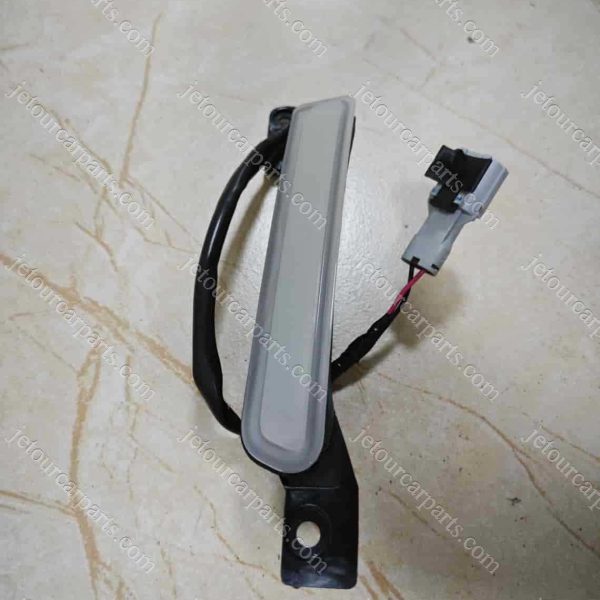 f26-4417010ac right front wheel eyebrow light 1356