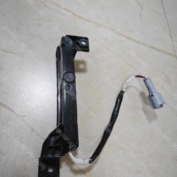 f26-4417010ae right rear wheel eyebrow light 1361